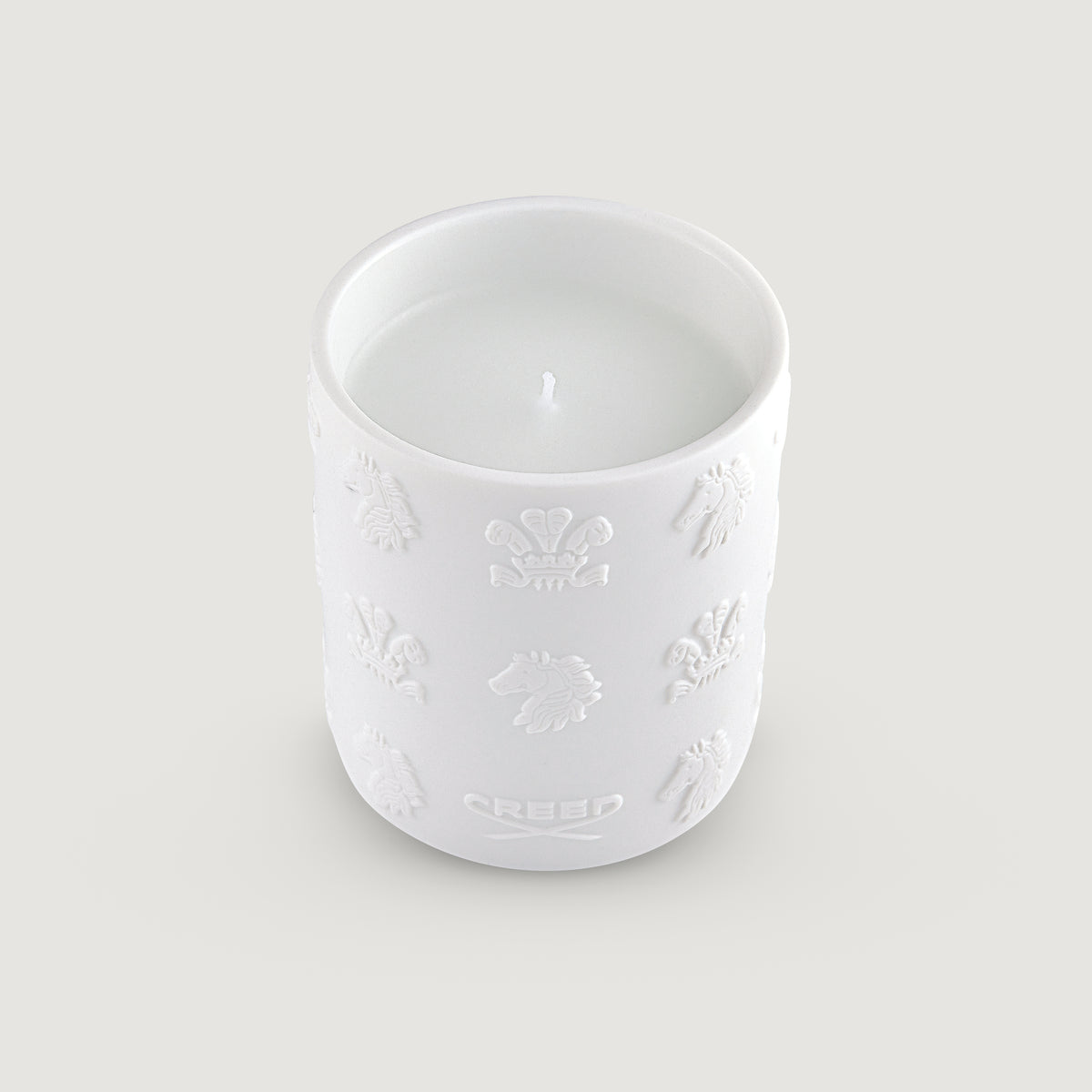 Aventus Candle